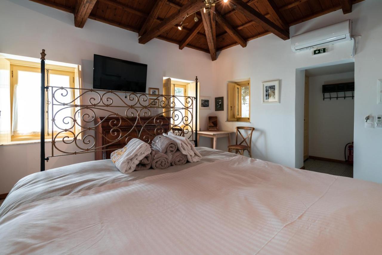 Rafalias Mansion Hydra  Extérieur photo