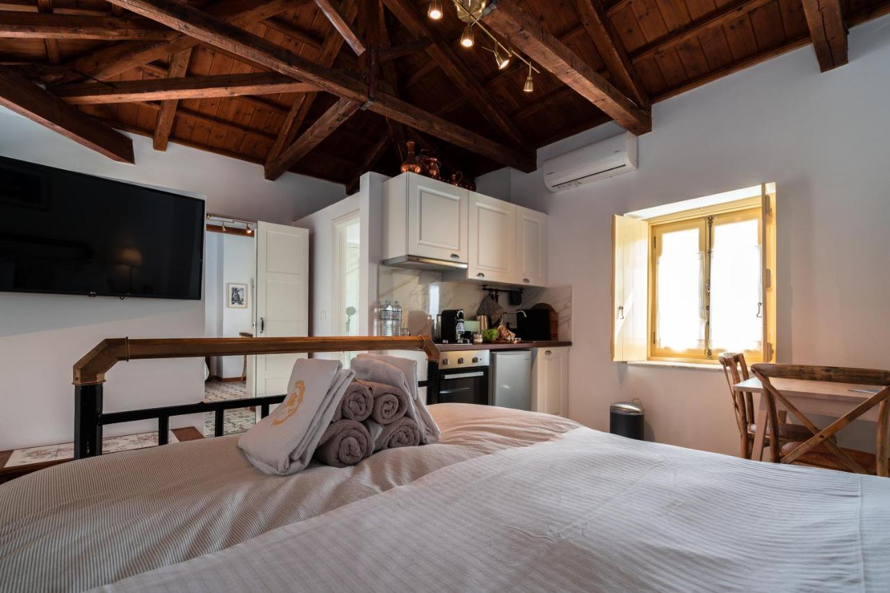 Rafalias Mansion Hydra  Extérieur photo