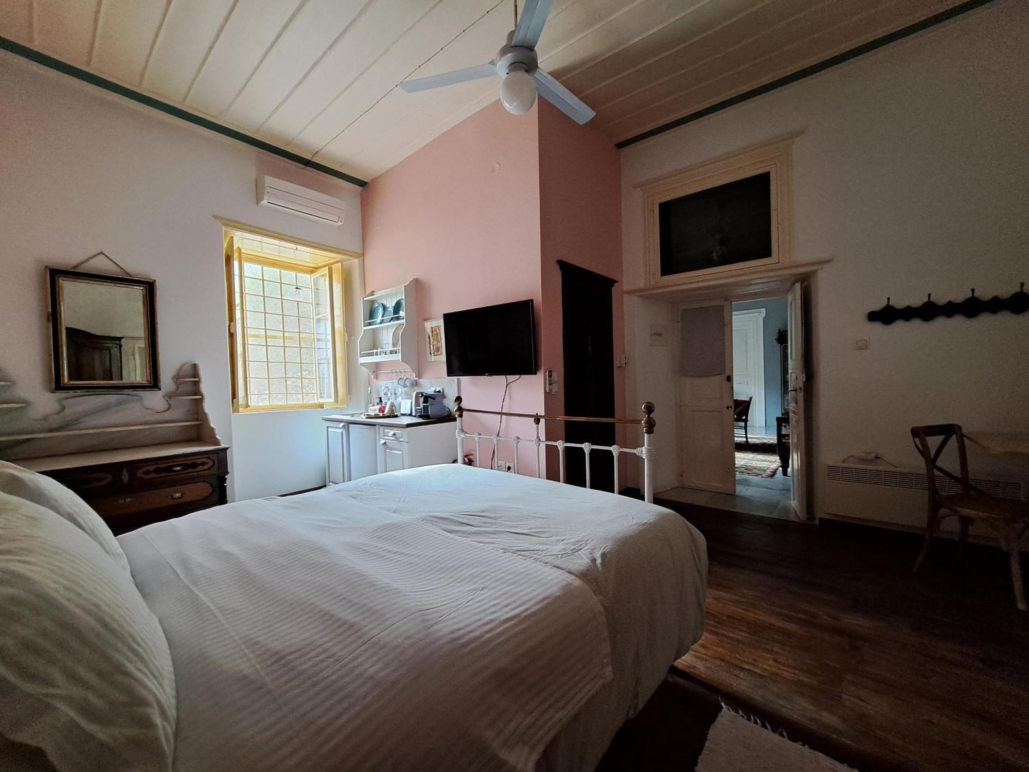 Rafalias Mansion Hydra  Chambre photo